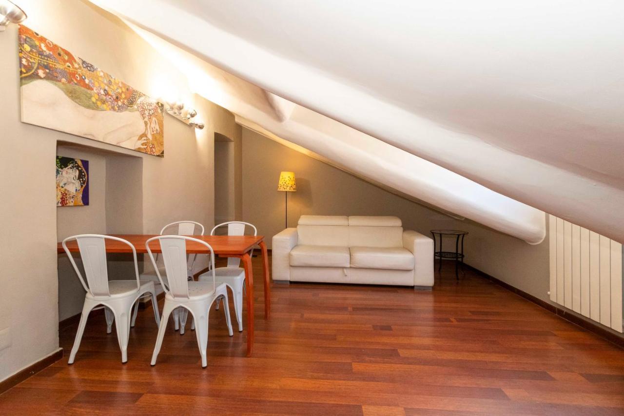 San Salvario Apt With Balcony Turijn Buitenkant foto